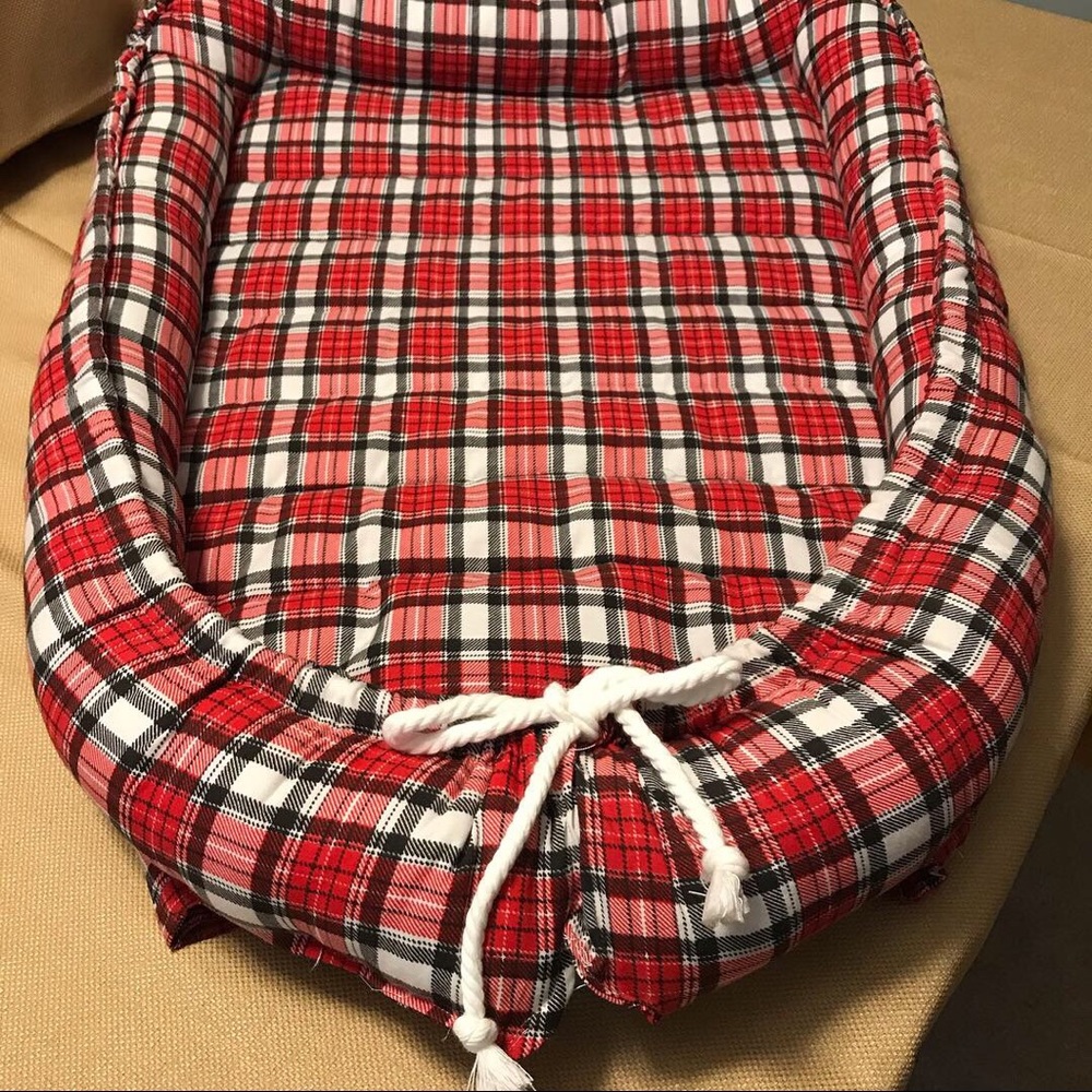 Newborn Baby Nest